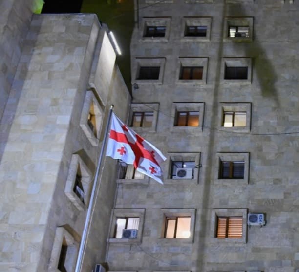 პროკურატურამ გაუპატიურების და თვითმკვლელობამდე მიყვანის ფაქტზე ერთ პირს ბრალდება წარუდგინა