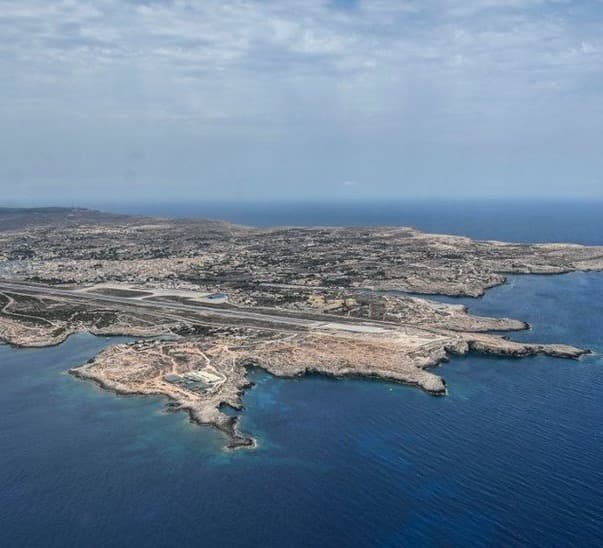 Frontnews image description