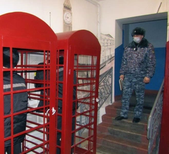 Inmates use British red phone boxes in Russian jail