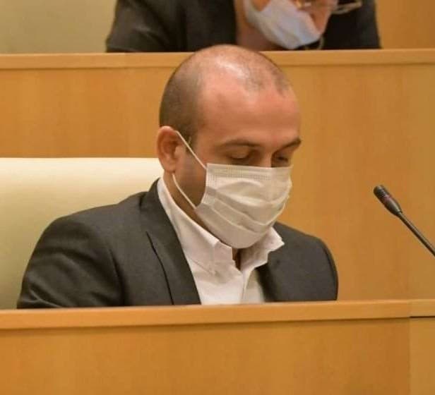 “ეკონომიკის მუხრუჭზე გვაქვს ფეხი დადგმული და არ ვაძლევთ ადამიანებს საშუალებას რამე გააკეთონ”