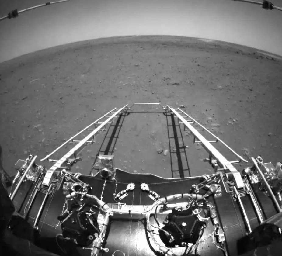 China on Mars: Zhurong rover returns first pictures