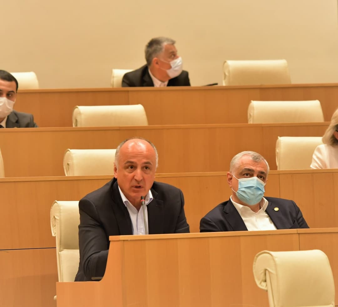 „ლელო-საქართველო“ პარლამენტში სისტემური კორუფციის შემსწავლელი კომისიის შექმნას მოითხოვს