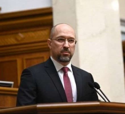 “უკრაინის მინისტრთა კაბინეტის და პირადად ჩემი სახელით გილოცავთ საქართველოს დამოუკიდებლობის დღეს”