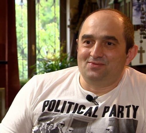 Frontnews image description