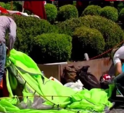 რიონის ხეობის მცველებმა რესპუბლიკის მოედანზე კარვები აიღეს