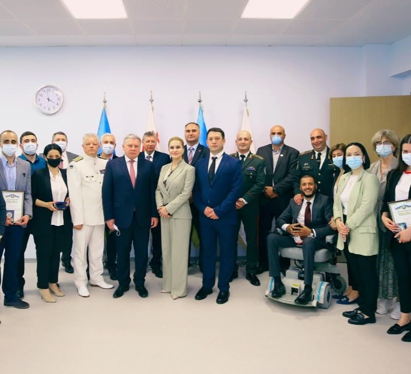 Frontnews image description