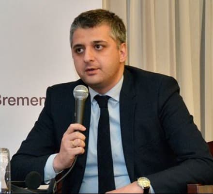 “მინდა, ერთმნიშვნელოვნად დავადასტურო ჩემი გადაწყვეტილება, გვერდში დავუდგე გიორგი გახარიას”