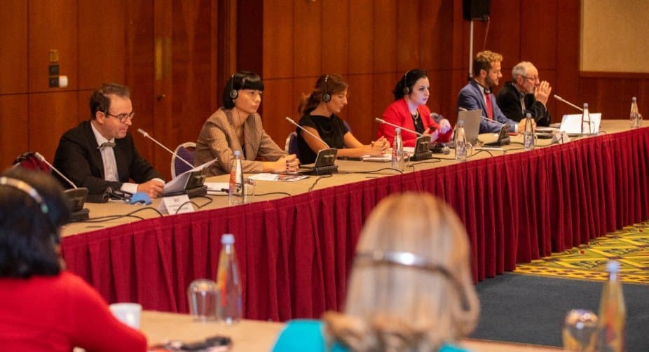 Frontnews image description