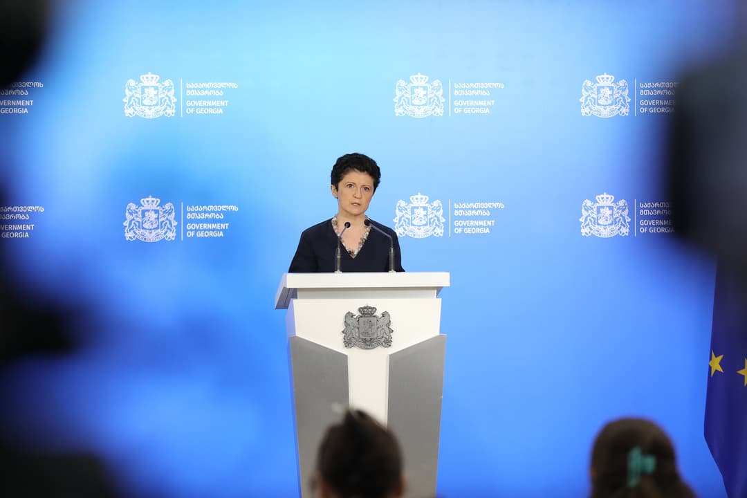 Culture minister announces suspended funding for boxing federation as accuses its chair of attempted violence