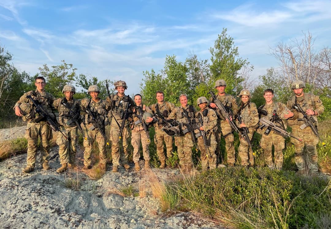 ეროვნული თავდაცვის აკადემიის მეოთხე კურსის იუნკერები აშშ-ში კადეტთა საველე სწავლებაზე იმყოფებოდნენ