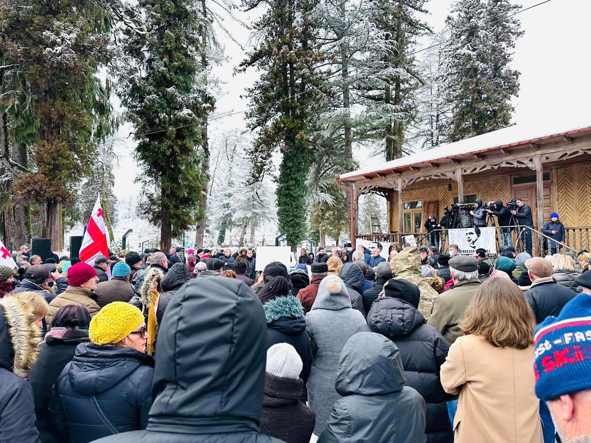 Frontnews image description