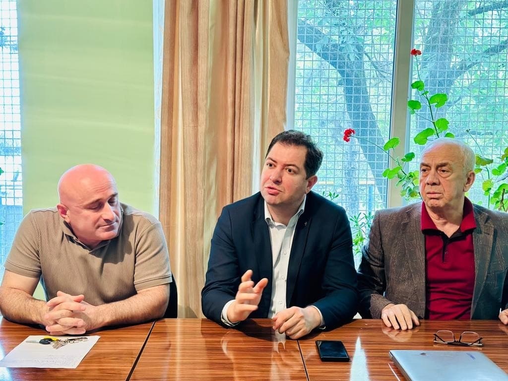 აფხაზეთის ავტონომიური რესპუბლიკის იძულებით გადაადგილებულ პირთა სამინისტრო აფხაზეთიდან დევნილ მოსახლეობასთან შეხვედრებს აგრძელებს