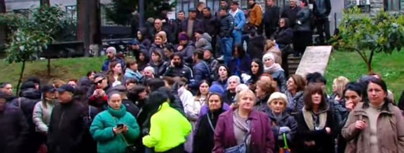 პარლამენტთან ამნისტიის მოთხოვნით აქცია იმართება