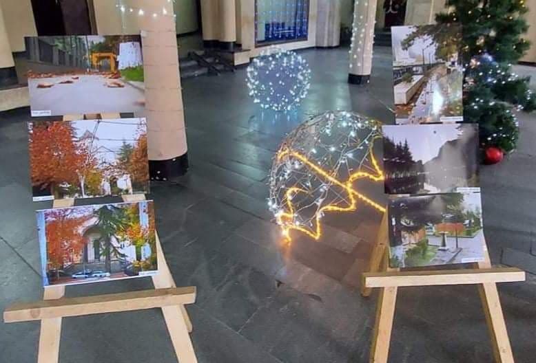 Frontnews image description