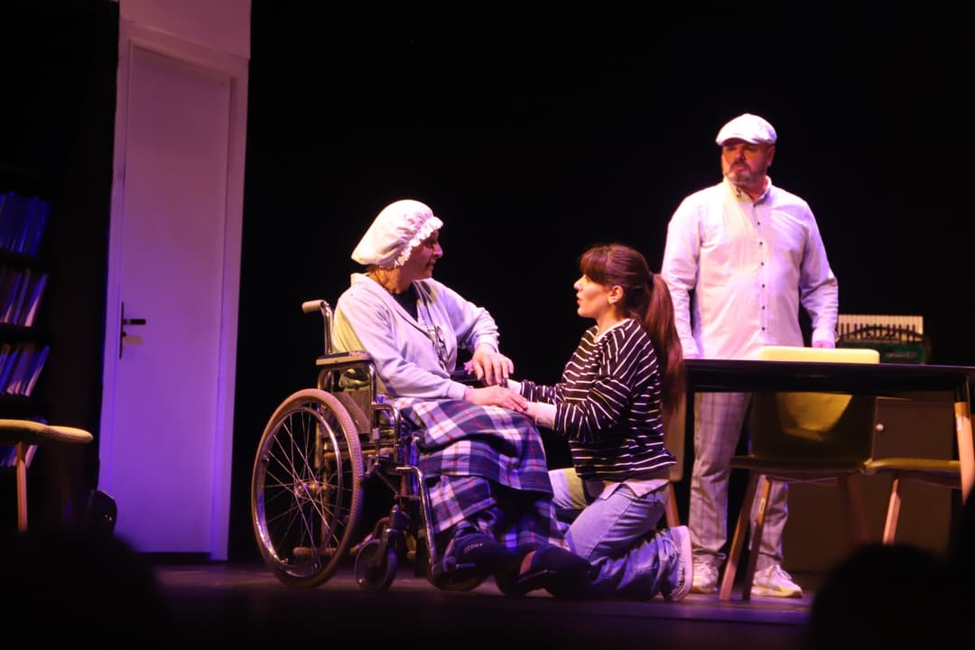 თერჯოლის სახალხო თეატრი იმერეთის თეატრალურ ფესტივალზე პრემიერით “ზღაპარი იგი… მათრობს და მხიბლავს” წარდგა