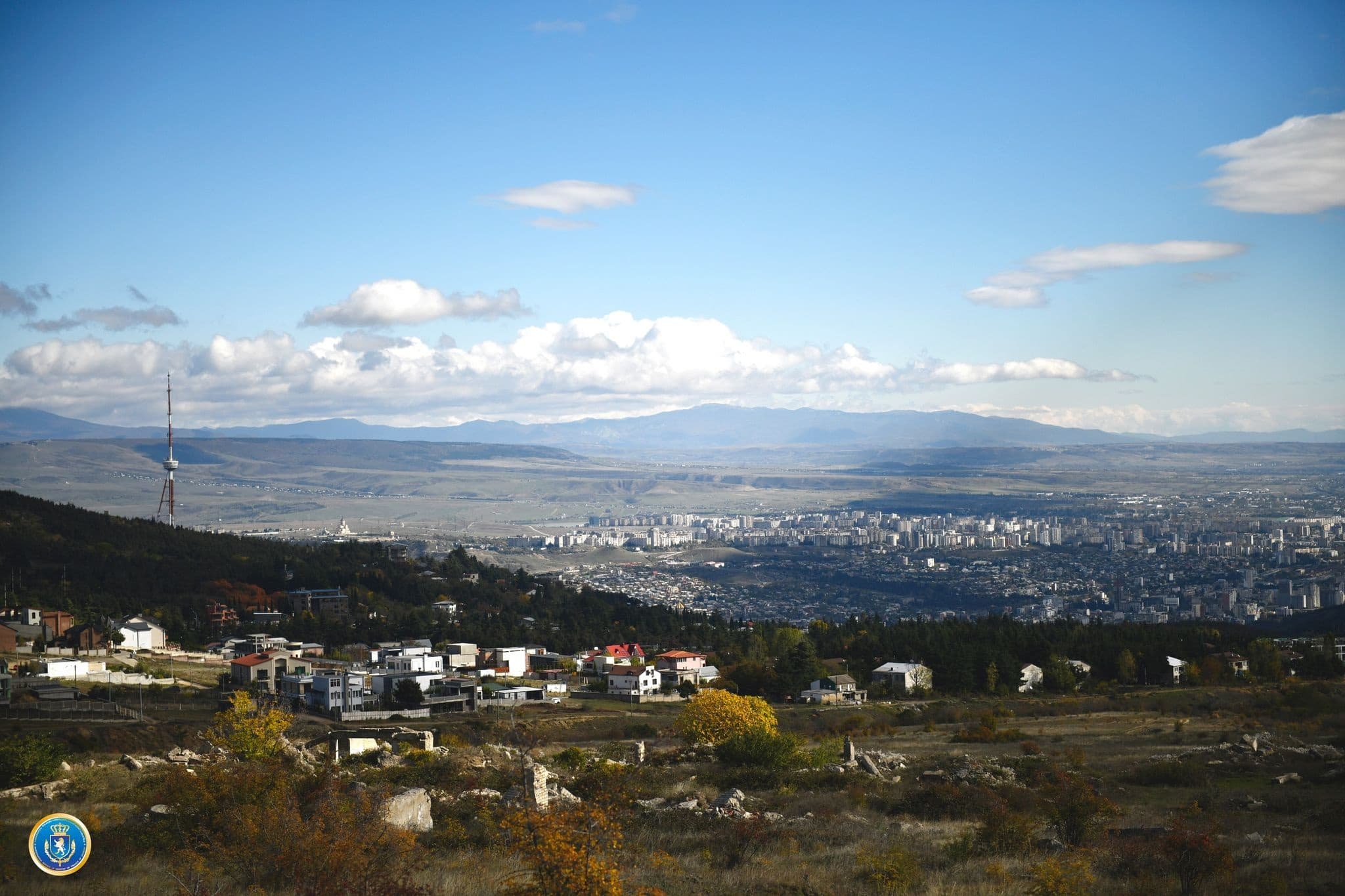 Frontnews image description