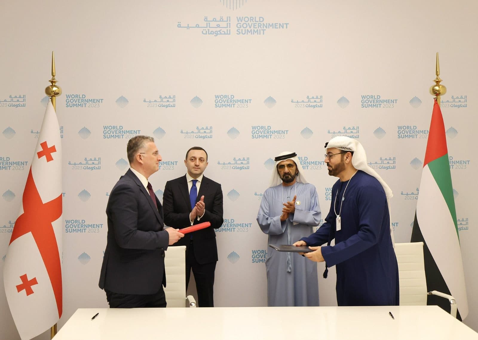 Frontnews image description