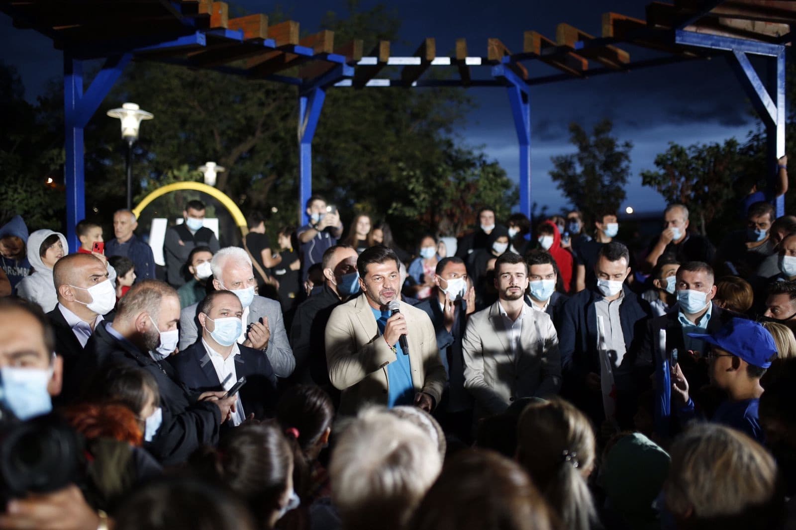 Frontnews image description