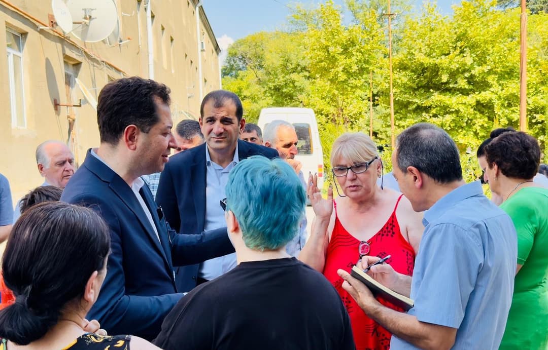 დავით ფაცაცია კახეთის რეგიონში მცხოვრებ აფხაზეთიდან დევნილებს შეხვდა