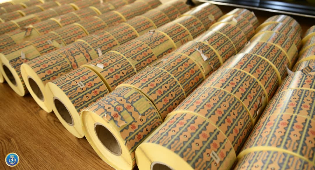 დიდი ოდენობით ყალბი აქციზური მარკების გასაღების ფაქტზე სომხეთის მოქალაქე დააკავეს