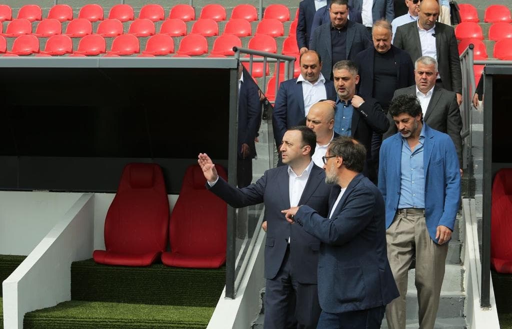 ირაკლი ღარიბაშვილმა მიხეილ მესხის სახელობის ახლად რეაბილიტირებული, უეფას უმაღლესი კატეგორიის სტადიონი დაათვალიერა