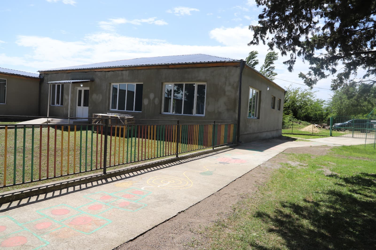 Frontnews image description