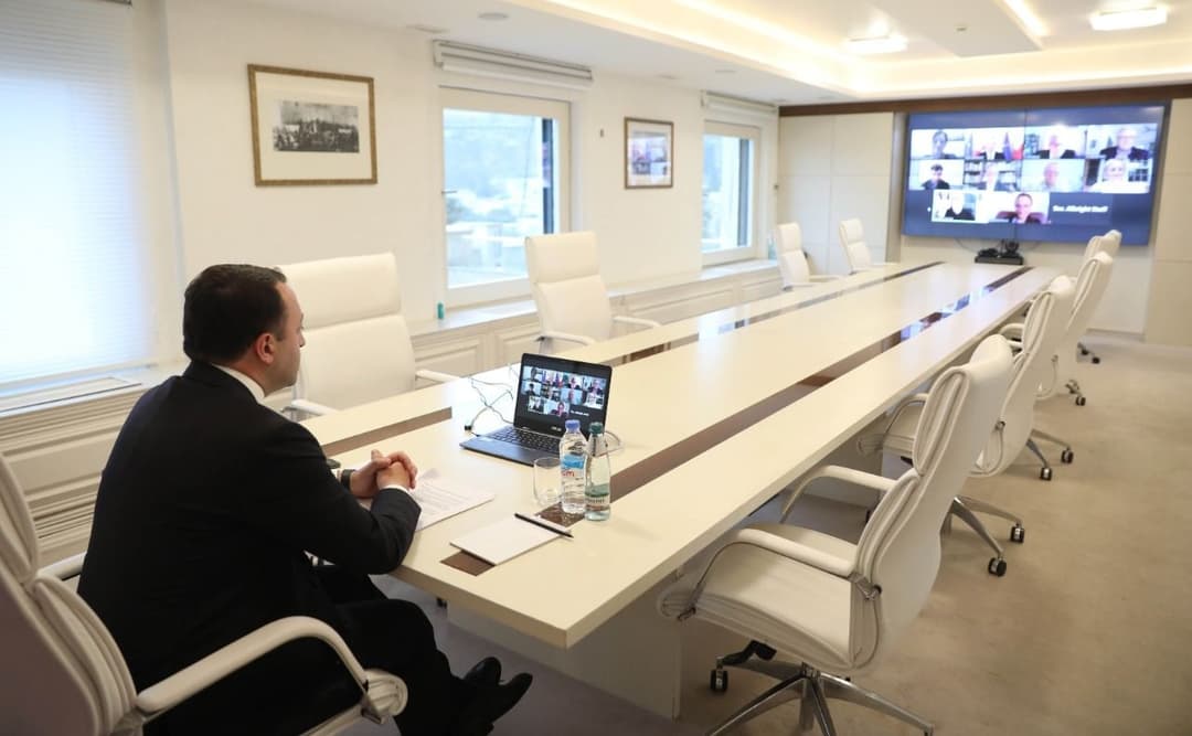 ირაკლი ღარიბაშვილმა მადლენ ოლბრაიტთან ონლაინ შეხვედრაზე აღნიშნა, რომ ხელისუფლება მზად არის, არჩევნები ჩატარდეს მშვიდ და გამჭვირვალე გარემოში