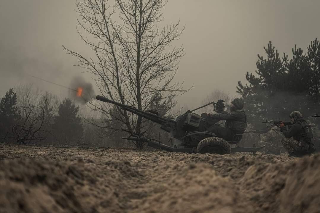 900-ზე მეტი ოკუპანტი, თვითმფრინავი და ათობით სამხედრო ტექნიკა – რუსეთის ახალი დანაკარგები უკრაინაში