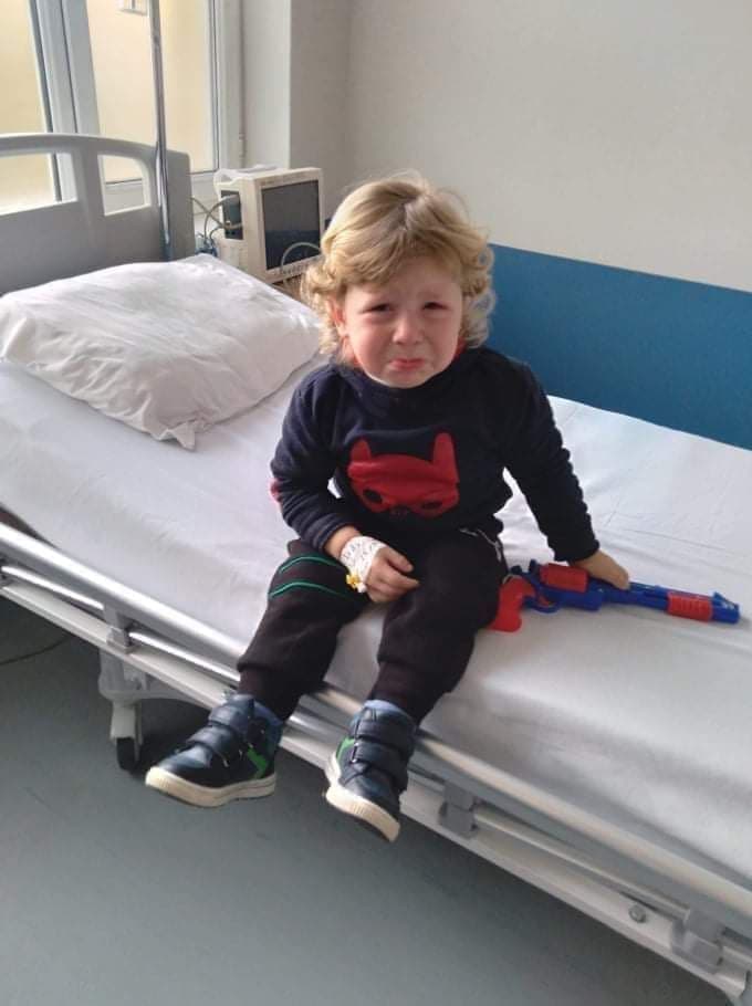 3 წლის საბას საზოგადოების დახმარება სჭირდება