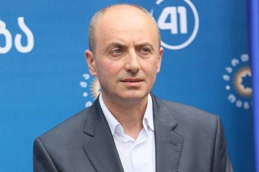 Fourth MP leaves ruling party to “tell the public the truth”