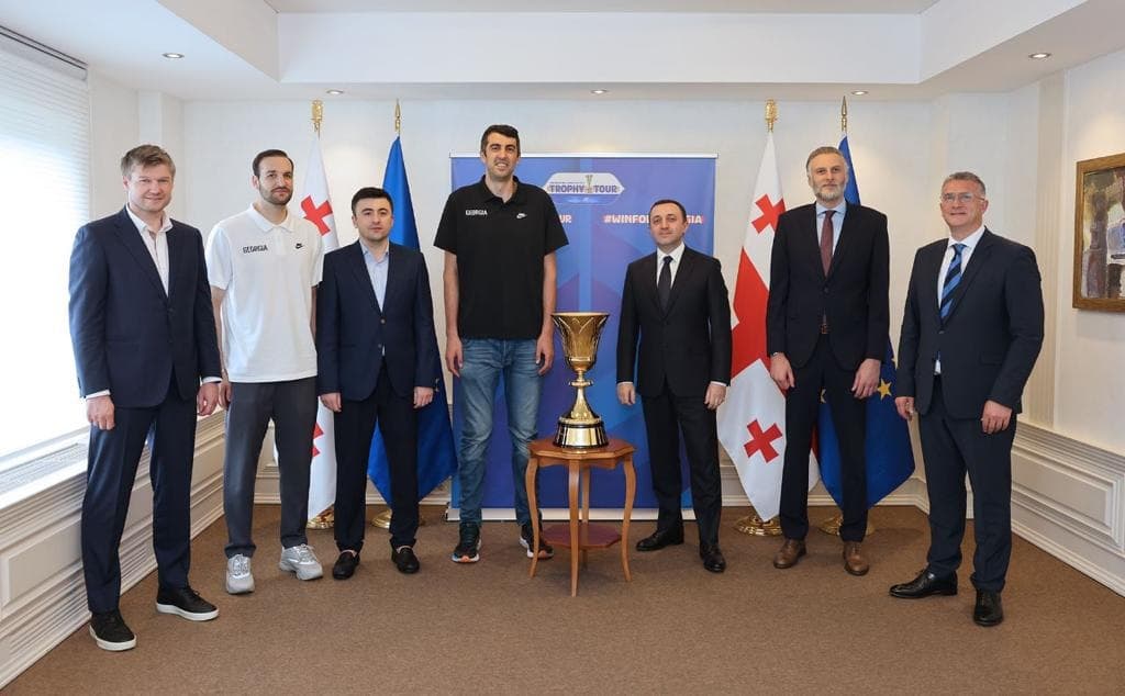 ირაკლი ღარიბაშვილმა კალათბურთის ფედერაციის პრეზიდენტი, ეროვნული ნაკრების მწვრთნელი და ნაკრების წევრები მიიღო