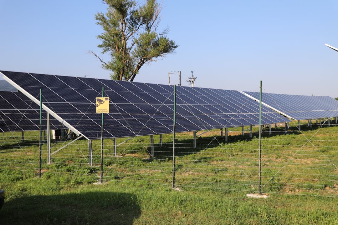 სოფელ ახალთერჯოლაში მზის სისტემის ელექტროსადგური გაიხსნა