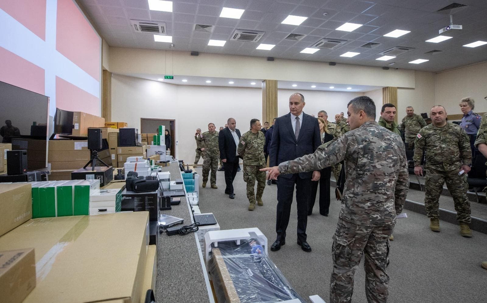 Frontnews image description