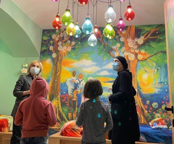 Frontnews image description