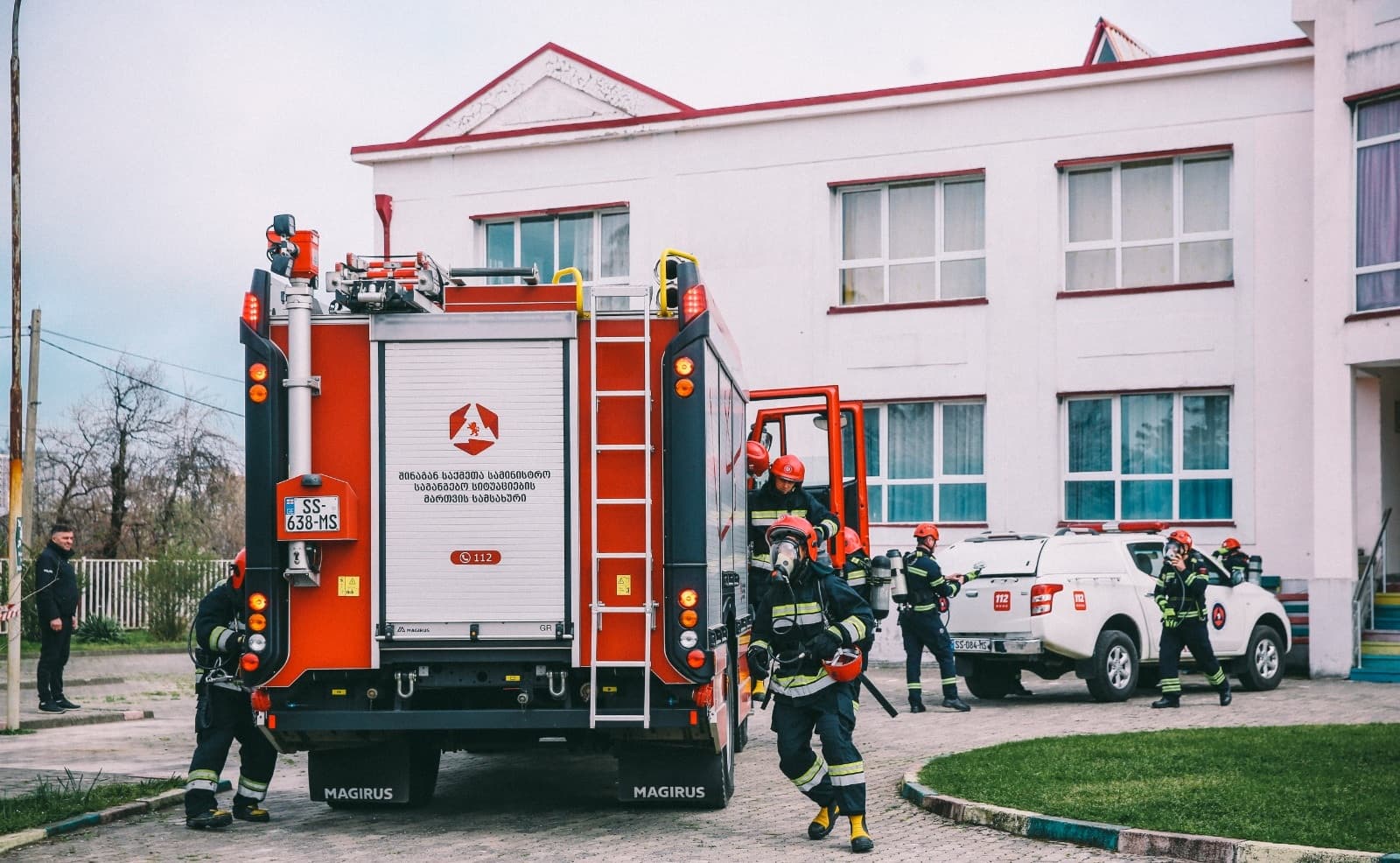 Frontnews image description