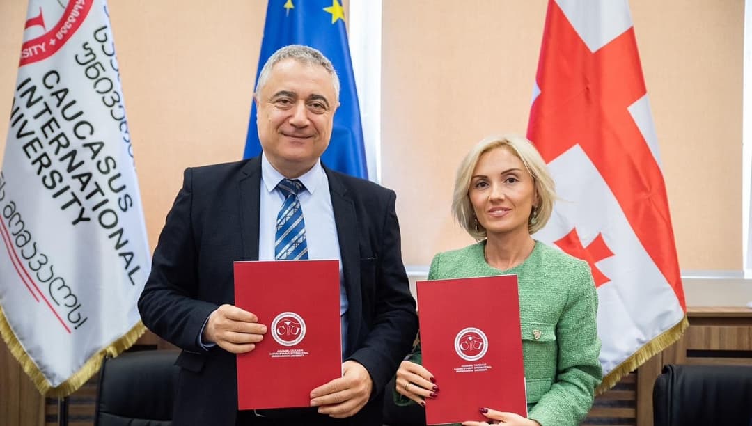 აფხაზეთის სკოლებს სასკოლო ინვენტარი გადაეცათ