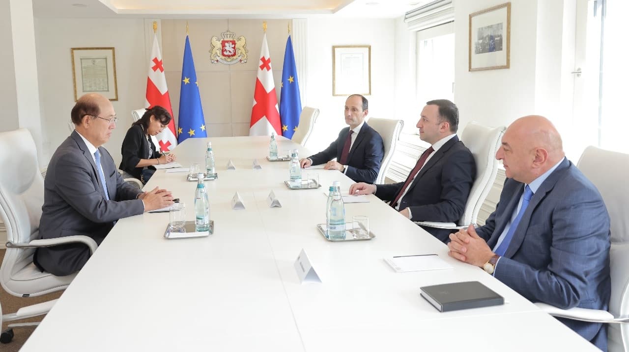 Frontnews image description