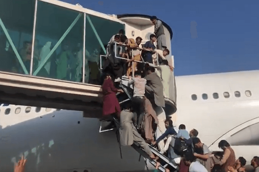 ავღანეთის მოსახლეობა ქაბულიდან გაღწევას ცდილობს