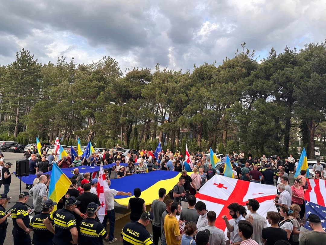 “ვივამედთან” მიხეილ სააკაშვილის მხარდამჭერი აქცია გაიმართა