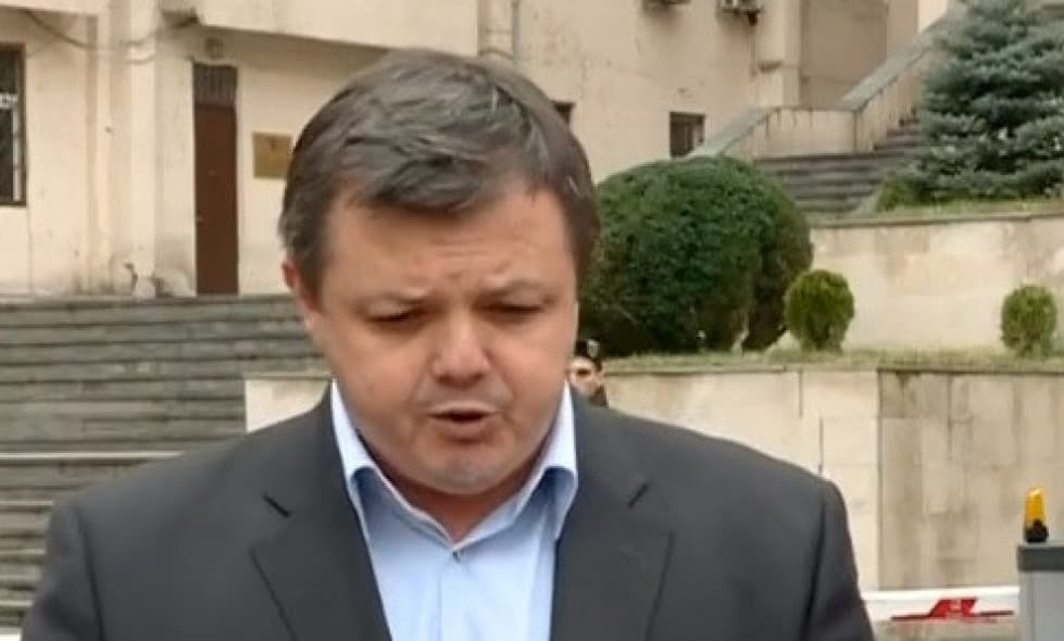 რადას დეპუტატი საქართველოს ხელისუფლებას უკრაინის მოქალაქეებისთვის იარაღის ჩადებაში ადანაშაულებს