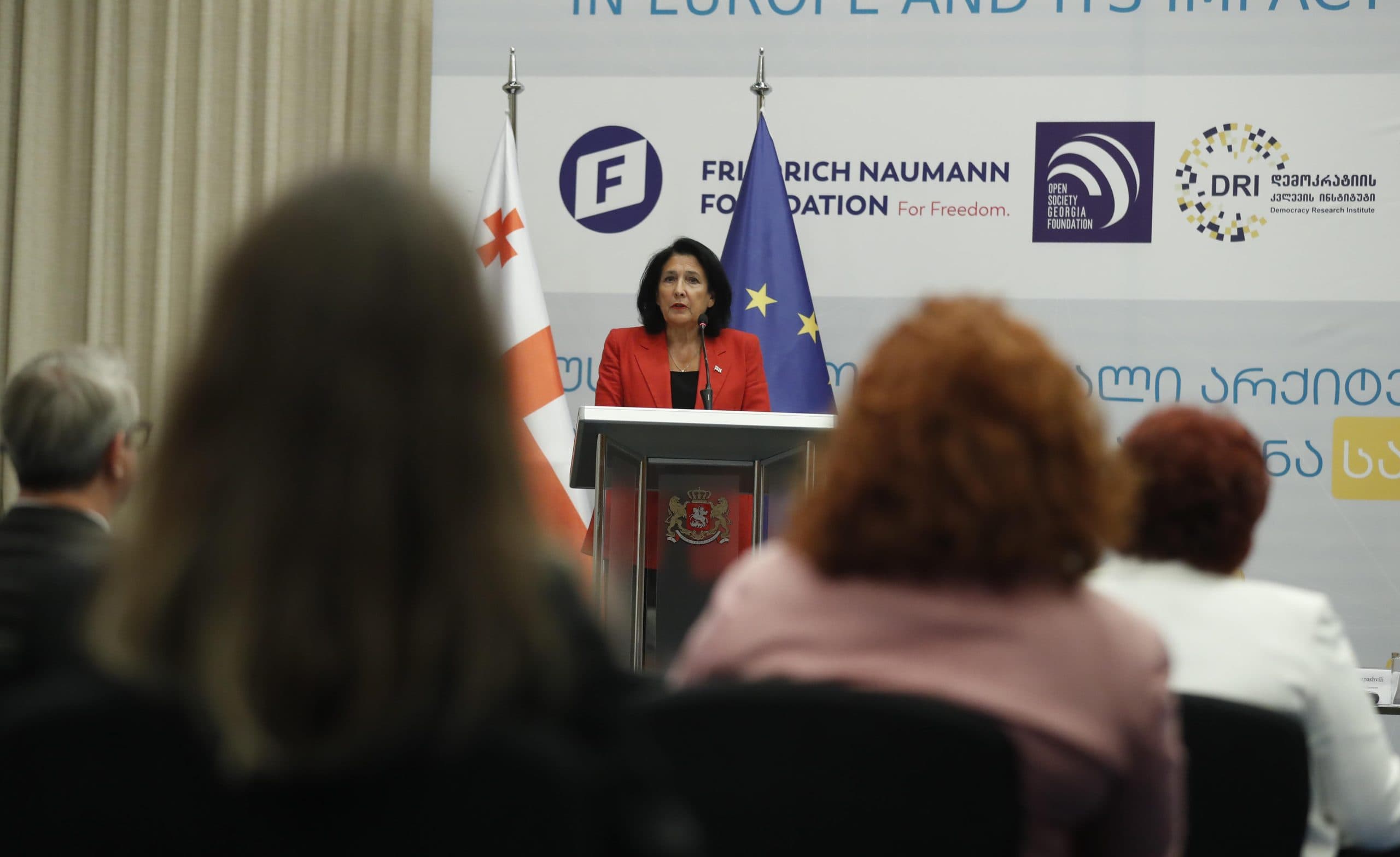 Frontnews image description