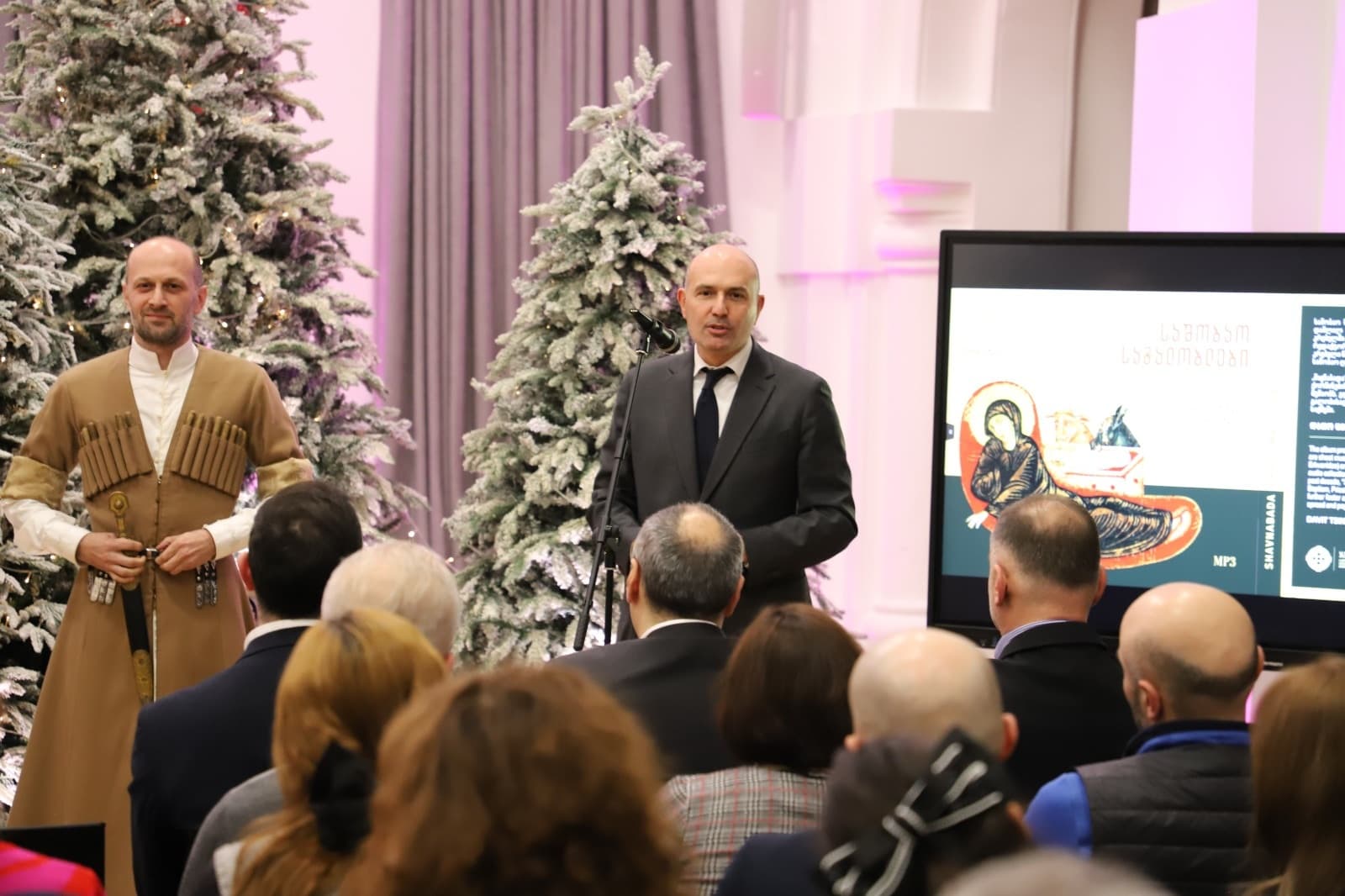 Frontnews image description