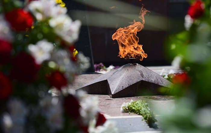 Frontnews image description