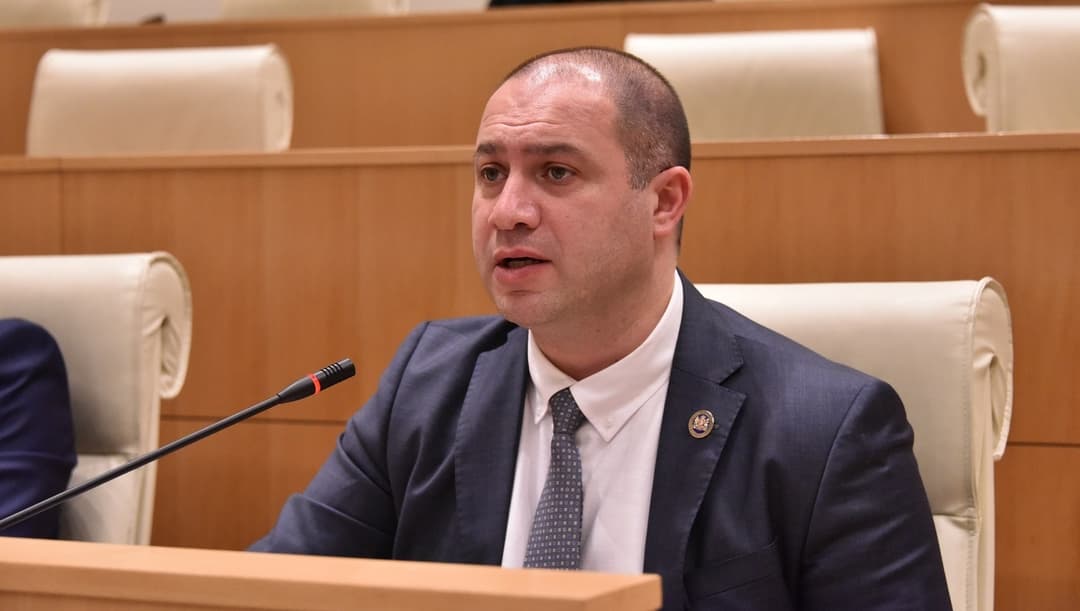 გივი მიქანაძე – როგორც ეს აბსურდული დამატება, ასევე განცხადებები არის თქვენი მხრიდან ქვეყნის დაზიანების მორიგი მაგალითი