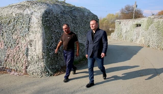 Frontnews image description