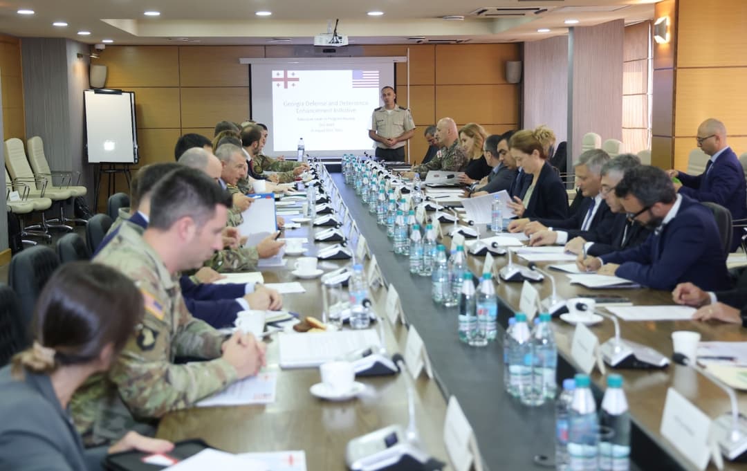 თავდაცვის უწყებაში საქართველოს თავდაცვისა და შეკავების გაძლიერების ინიციატივის პროგრესის შეფასების აღმასრულებელი დონის შეხვედრა გაიმართა