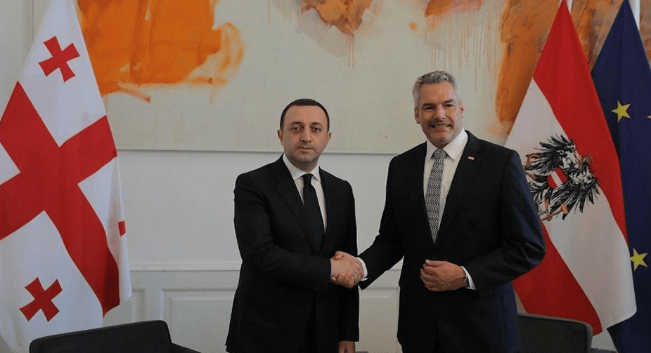 Frontnews image description