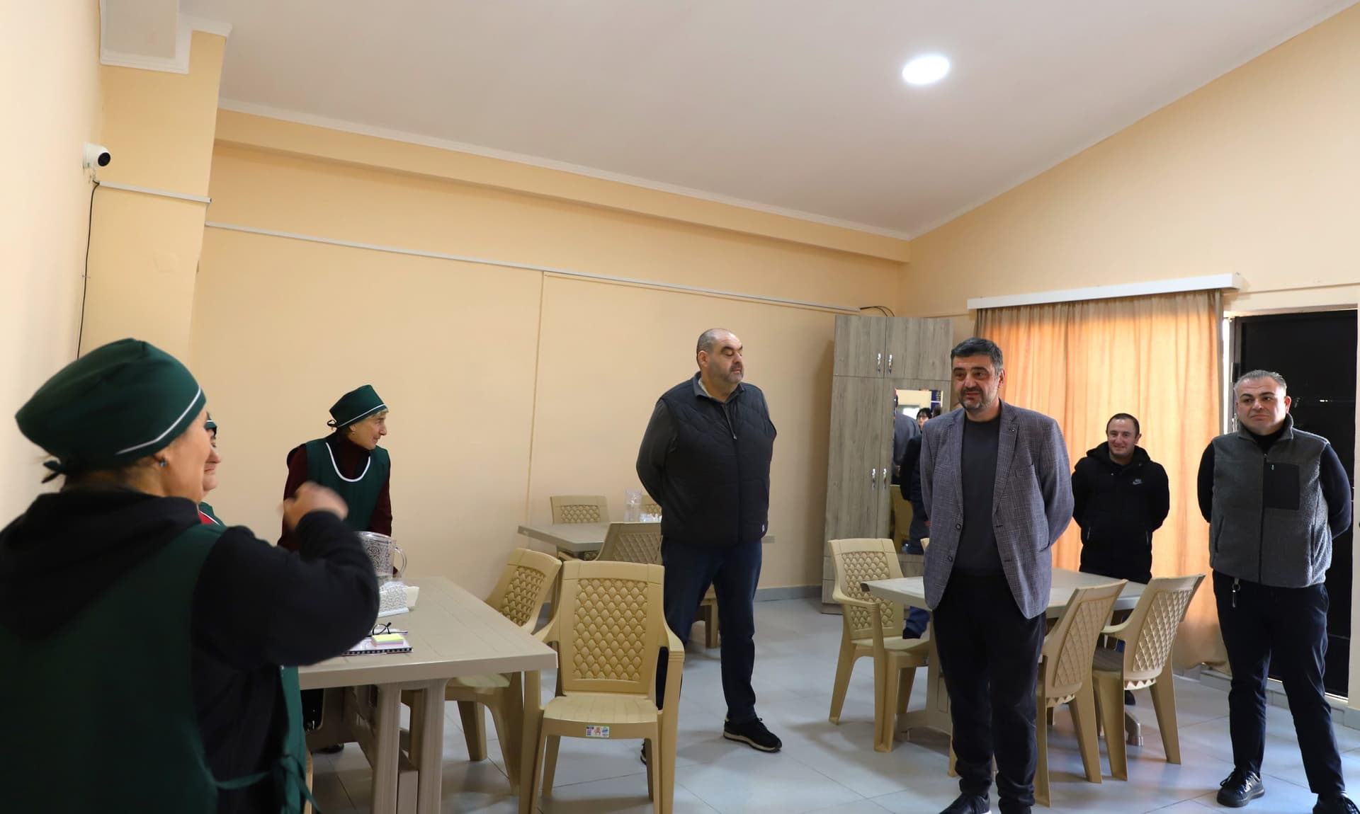 Frontnews image description