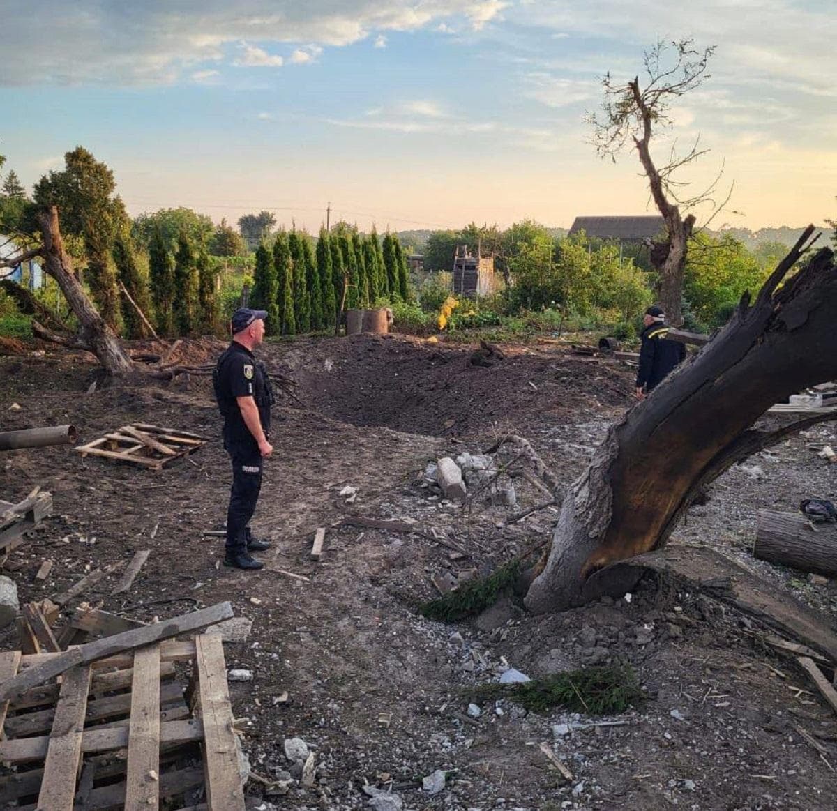 Frontnews image description