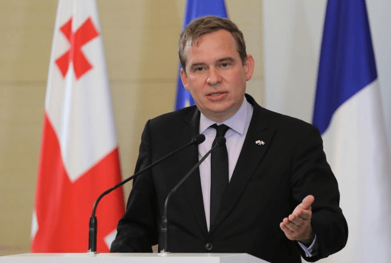 Frontnews image description